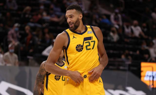 1640958355223034958.jpg rudy-gobert-iso-reacts-smiles-scaled-e1620748013119-1568x962.jpg