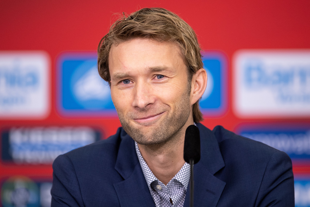 必一运动app登录入口-罗尔费斯回应赫内斯：裁判让比赛流畅进行，我经历过糟得多的比赛